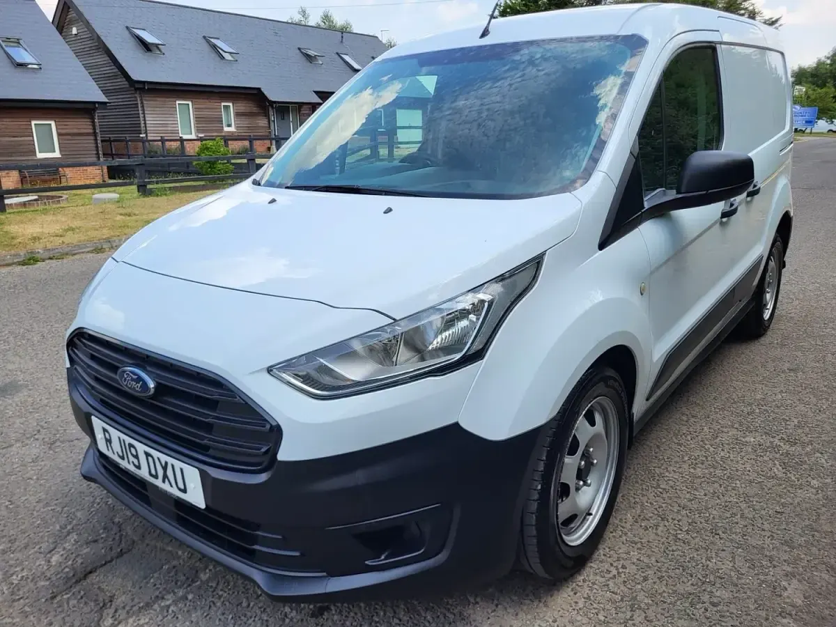 Used Ford Transit 75 HP (55 kW) 2019 White Van