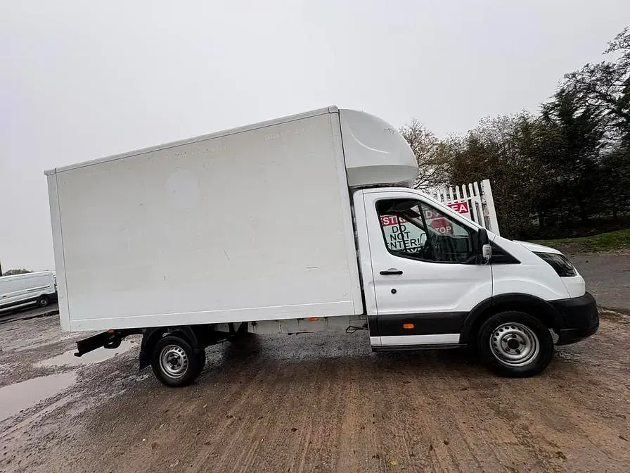Used Ford Transit 130 HP (95 kW) 2022 White Van