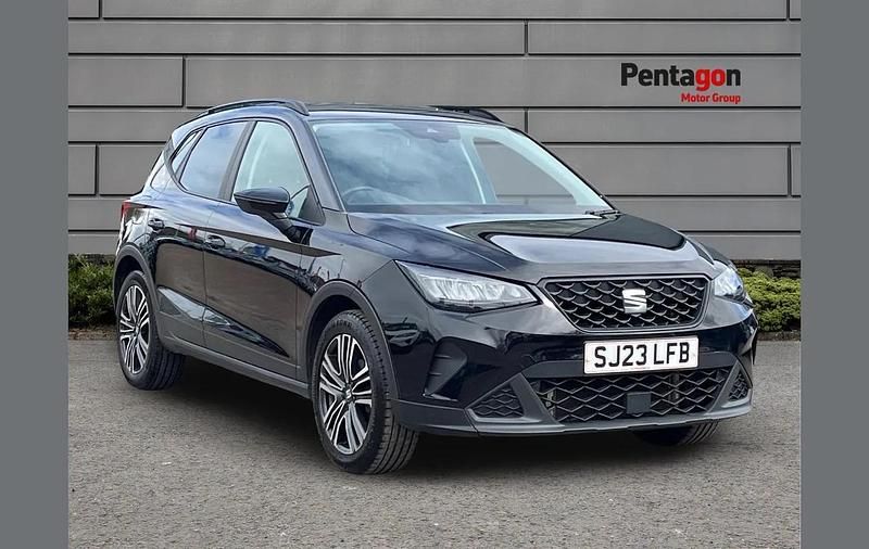 Used Seat Arona SE 108 HP (79 kW) 2023 Black SUV