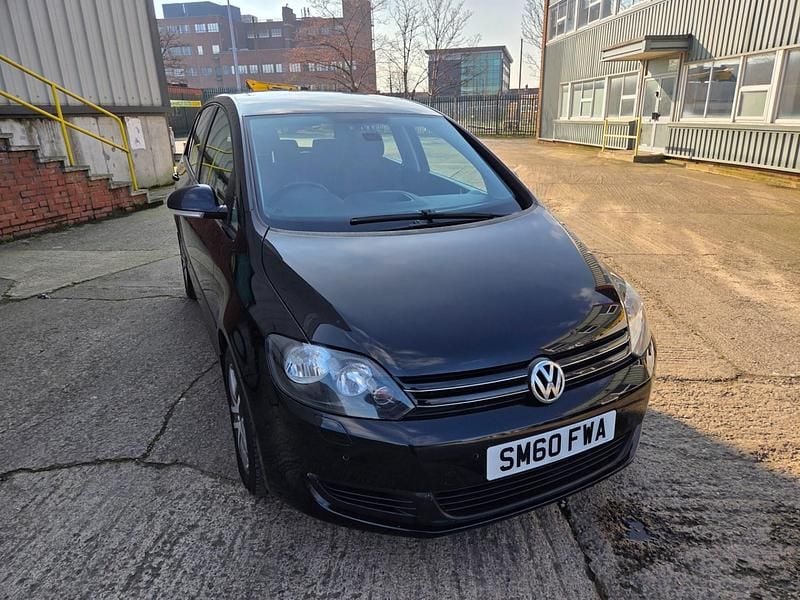 Begagnad VW Golf VI SE 105 HK (77 kW) 2011 Svart Halvkombi