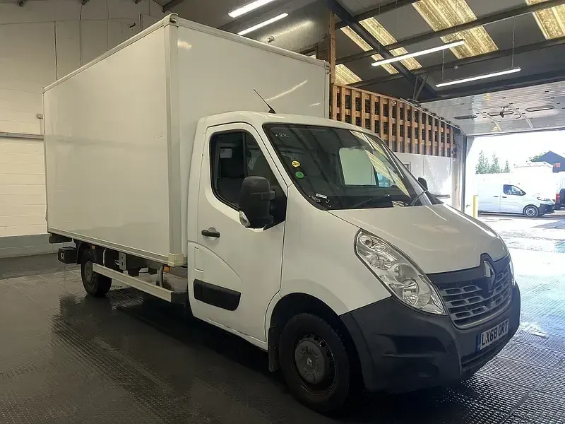 Used Renault Master Business 130 HP (95 kW) 2018 White Van