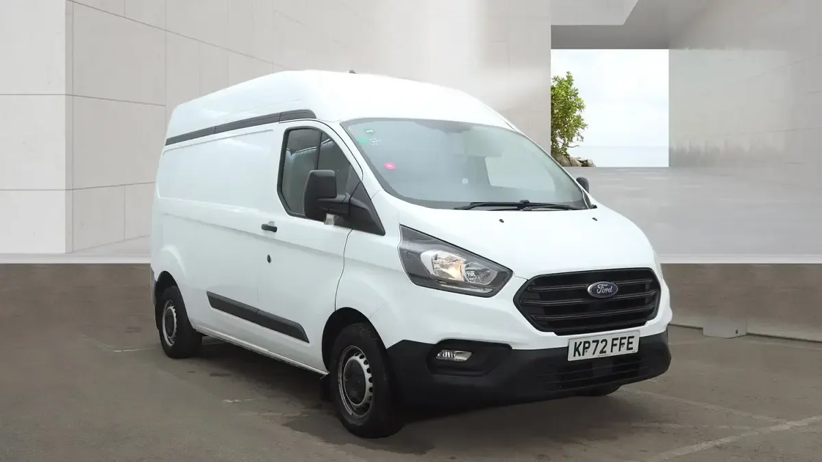 Used Ford Transit Custom 105 HP (77 kW) 2022 White Van