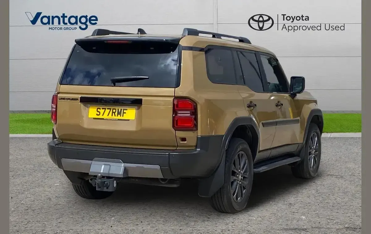 Used Toyota Land Cruiser 200 HP (147 kW) 2024 Brown SUV