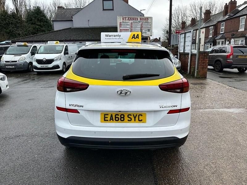 Used Hyundai Tucson SE 2018 White SUV