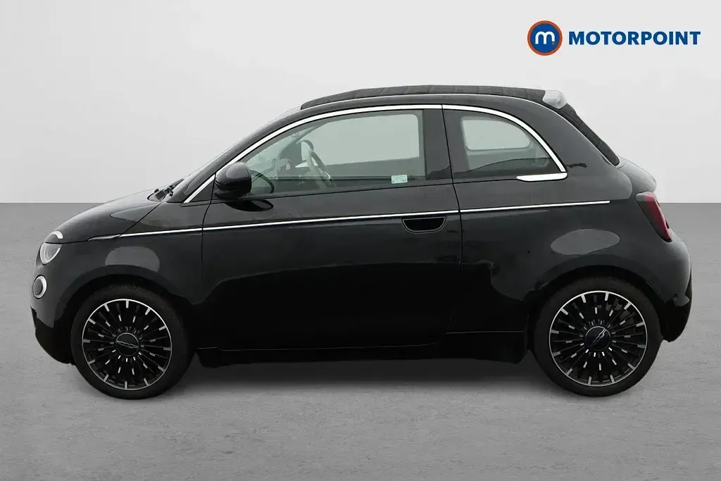 Used Fiat 500e La Prima 86 kW (118 HP) 2022 Black Cabriolet