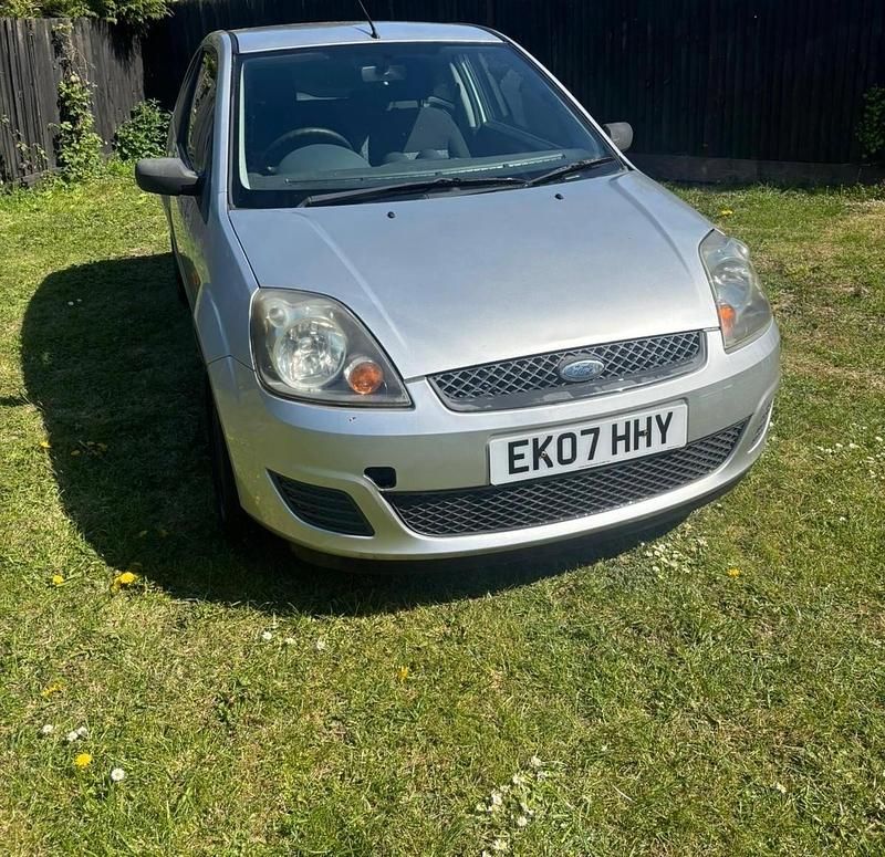 Usado Ford Fiesta Style 2007 Prateado Citadino