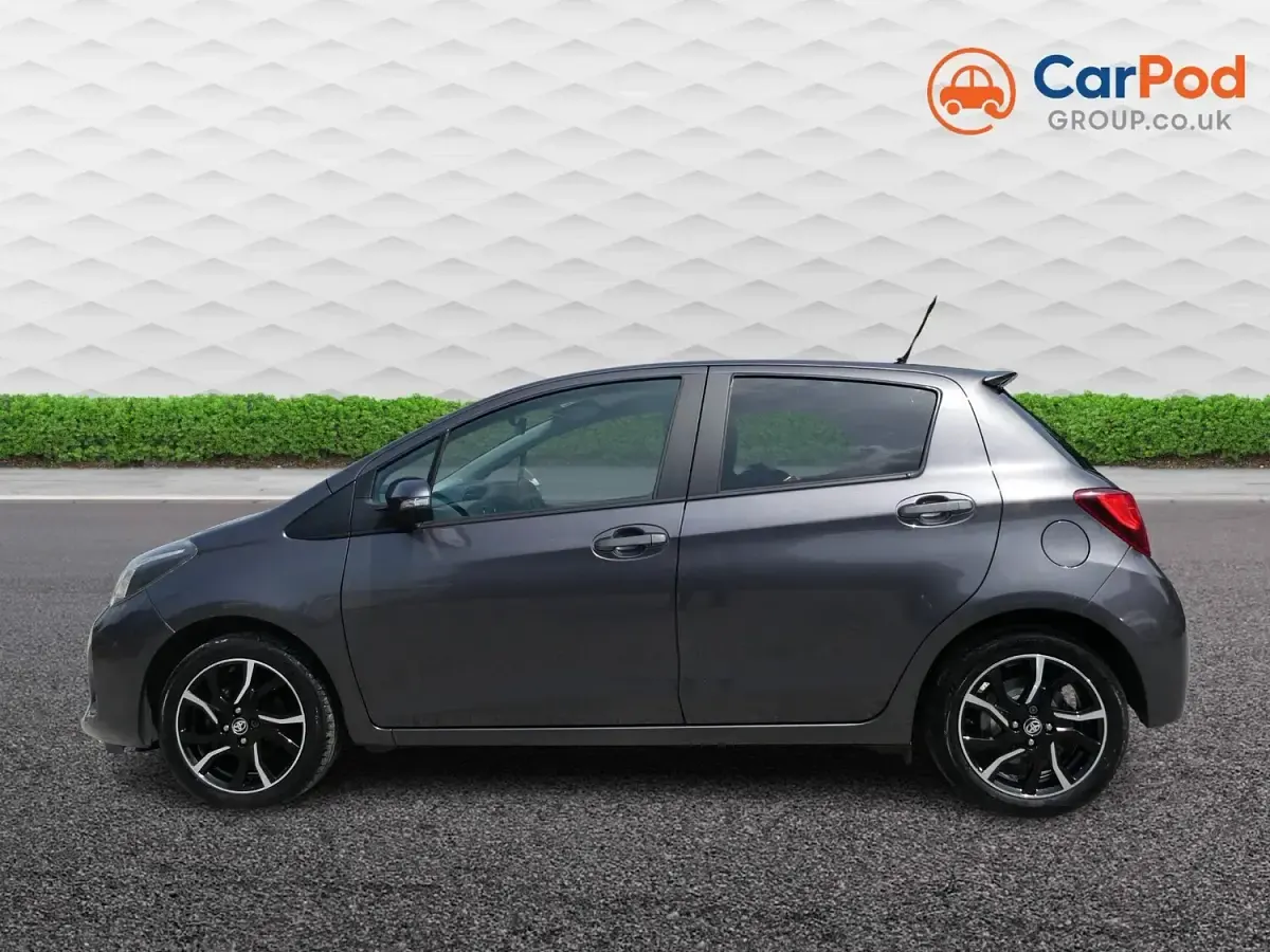 Used Toyota Yaris Design 2016 Grey Hatchback