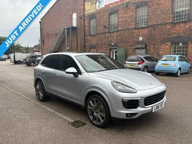 Silver Used 2018 Porsche Cayenne Platinum Edition SUV | £25,500 (Fair price) - Image 1/4