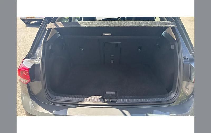 Used VW Golf VIII Style 147 HP (108 kW) 2020 Grey Hatchback