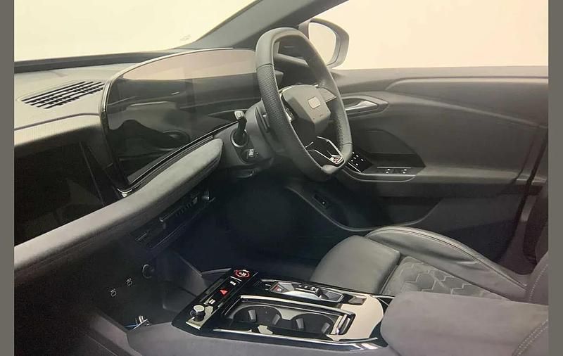 Used Audi e-tron Performance 266 kW (362 HP) 2025 White SUV