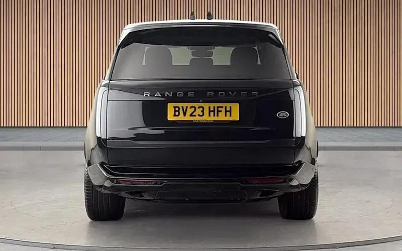 Used Land Rover Range Rover HSE 400 HP (294 kW) 2022 Santorini black SUV
