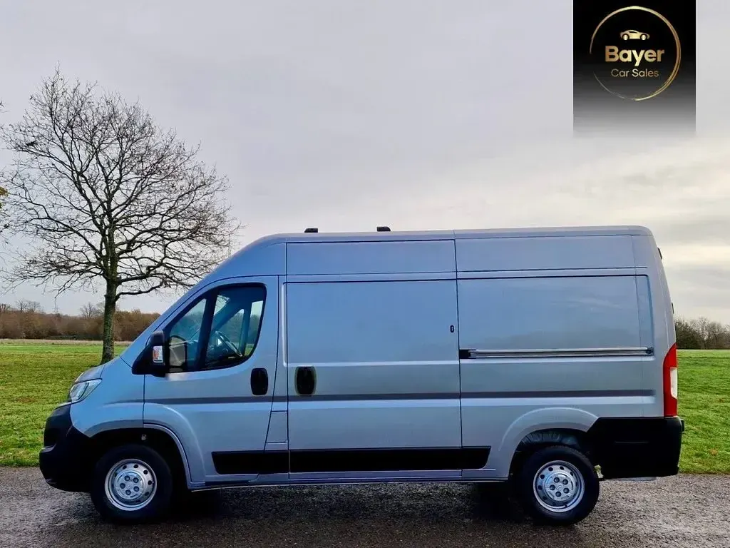 Used Citroën Relay 140 HP (102 kW) 2019 Grey Van