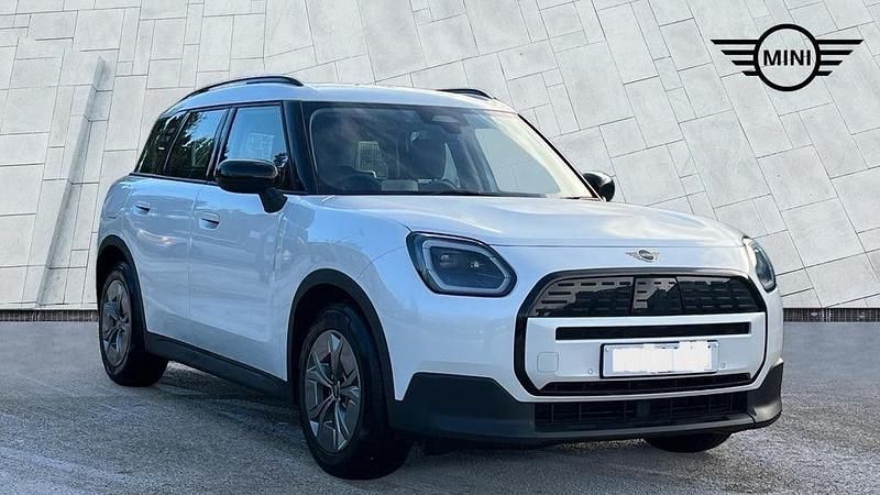 White Used 2025 Mini Countryman SUV | £32,695 (Super price) - Image 1/4