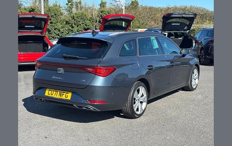 Used Seat Leon FR 147 HP (108 kW) 2021 Grey Estate