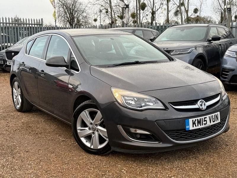 Grey Used 2015 Vauxhall Astra SRi Hatchback | £3,490 (Super price) - Image 1/4