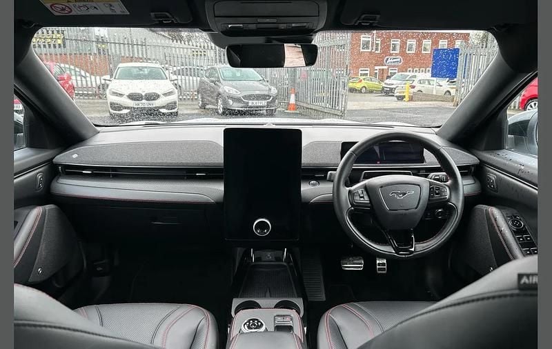 Used Ford Mustang Mach-E Extended Range 253 kW (345 HP) 2023 White SUV