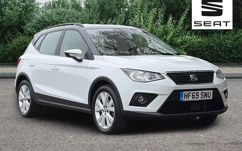 Used Seat Arona SE Technology 116 HP (85 kW) 2019 White SUV