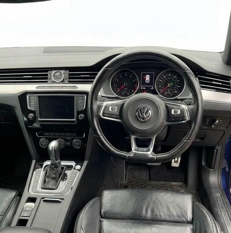 Used VW Arteon R-line 272 HP (200 kW) 2018 Blue Hatchback