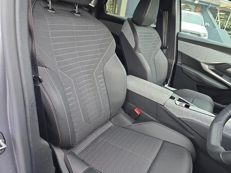 Used Peugeot 3008 Allure 156 kW (213 HP) 2024 Grey SUV