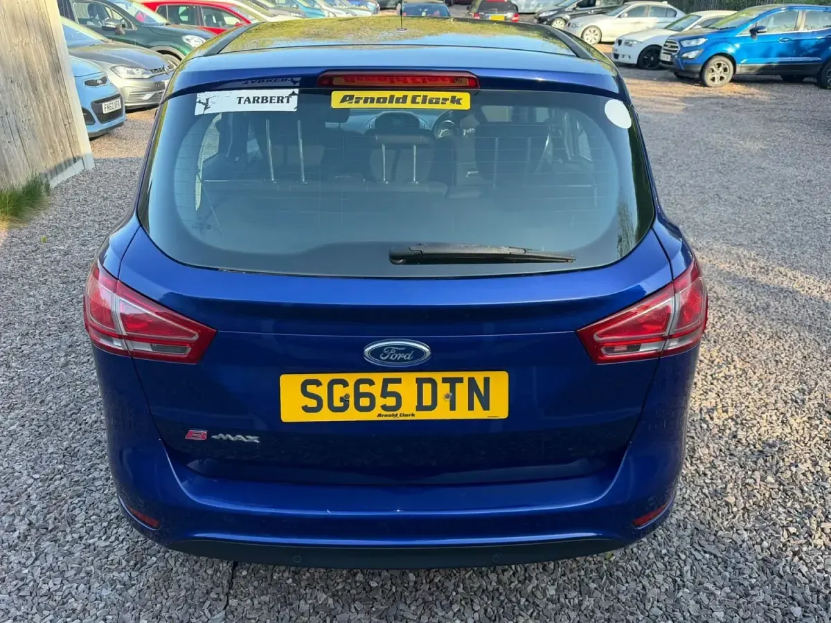 Używany Ford B-MAX Zetec 2015 Niebieski Minivan