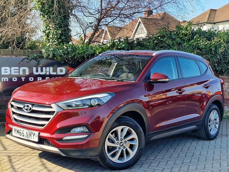 Used Hyundai Tucson SE 2015 Red SUV