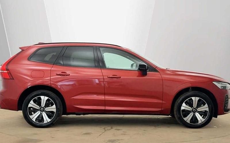 Used Volvo XC60 Plus 349 HP (256 kW) 2023 SUV