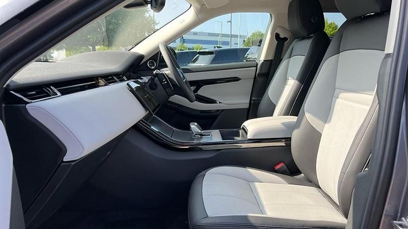 Used Land Rover Range Rover evoque SE Dynamic 204 HP (150 kW) 2025 Grey SUV