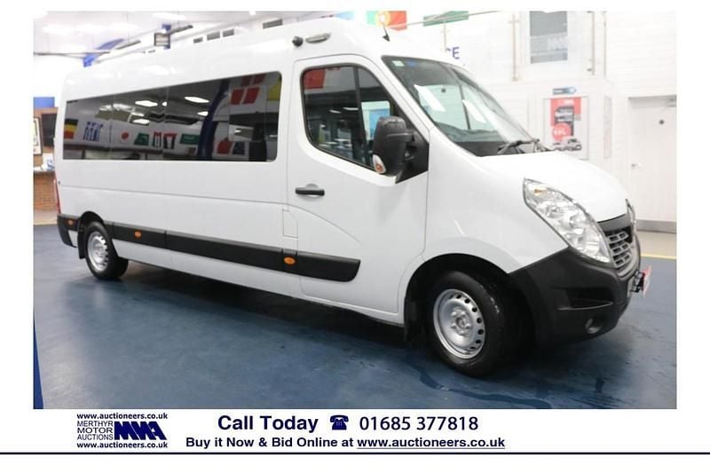 White Used 2018 Renault Master Van | £9,360 (Super price) - Image 1/4