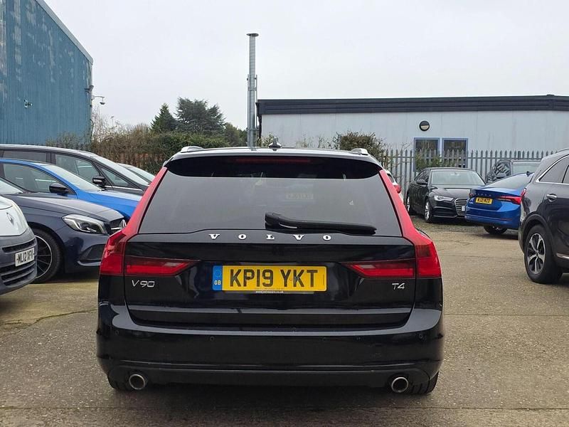 Used Volvo V90 Momentum 2019 Black Estate