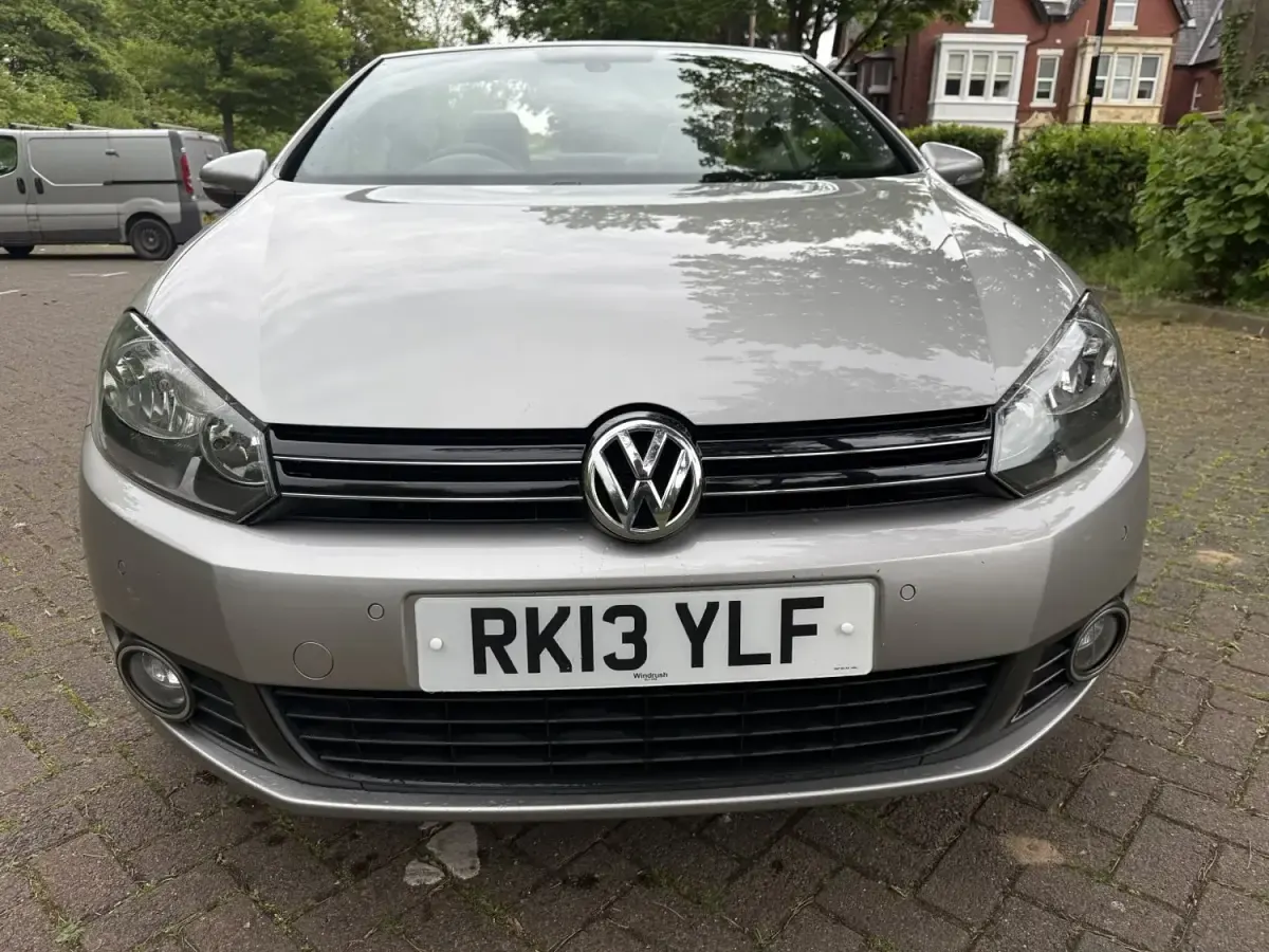 Begagnad VW Golf Cabriolet GT 140 HK (102 kW) 2013 Silver Cab