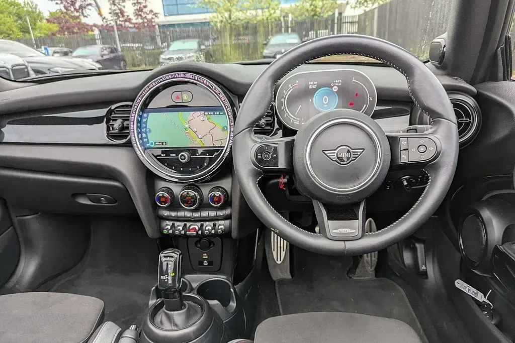 Używany Mini Cooper S Cabriolet 2024 Żółty Kabriolet