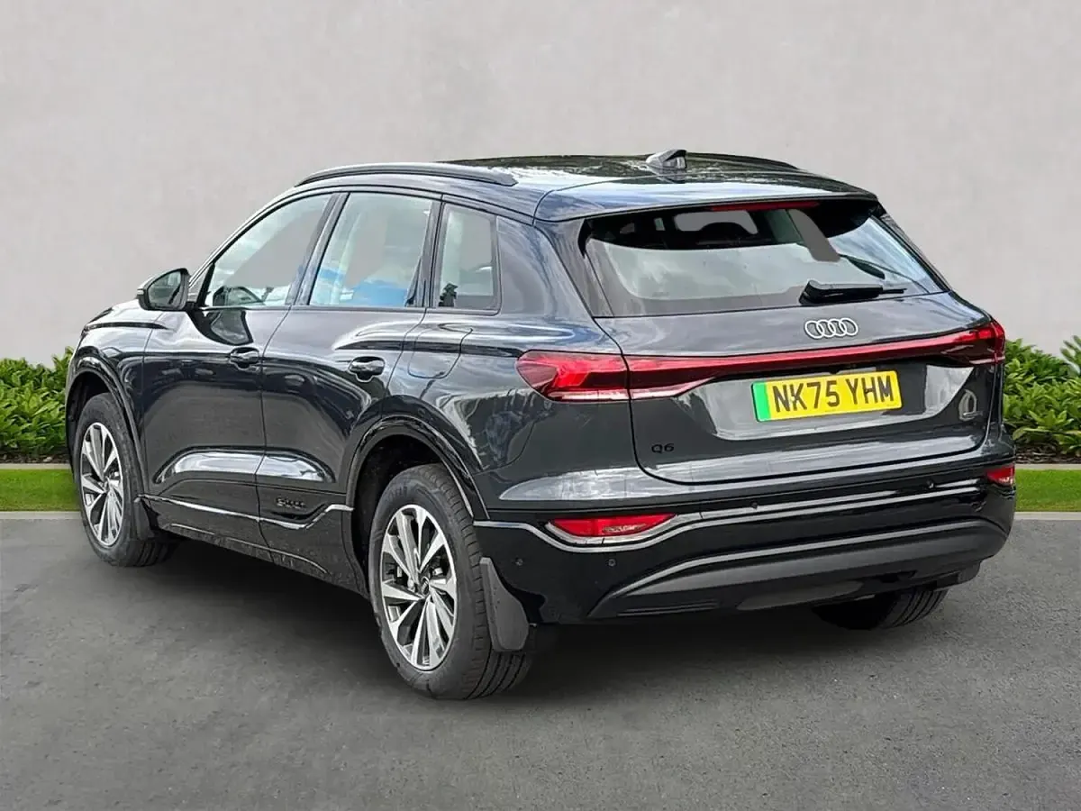 Used Audi Q6 e-tron Sport 284 kW (387 HP) 2025 Grey SUV