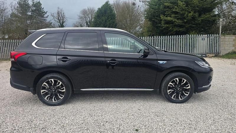 Used Mitsubishi Outlander P-HEV 2016 Black Estate