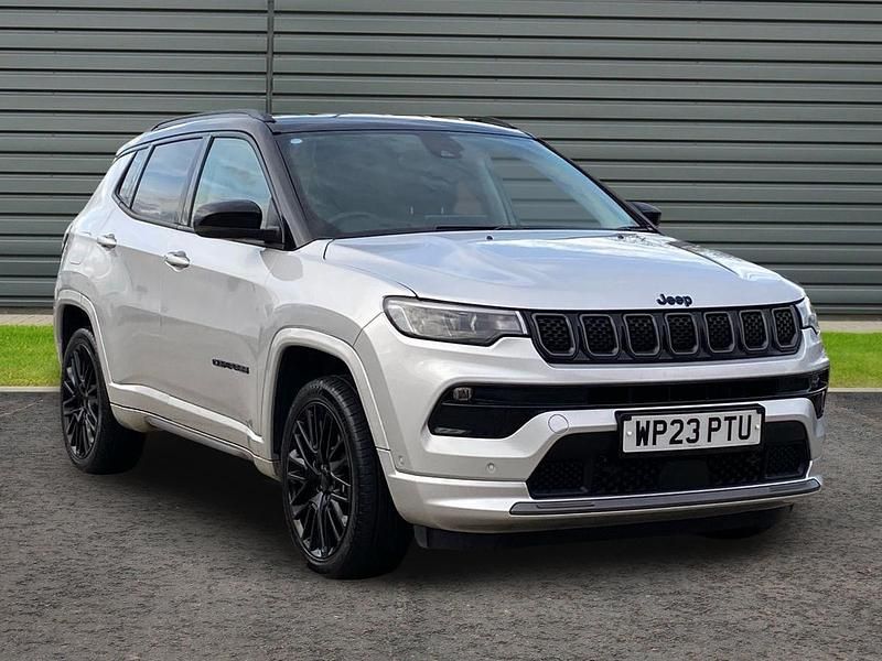 Silver/black Used 2023 Jeep Compass SUV | £17,295 - Image 1/4