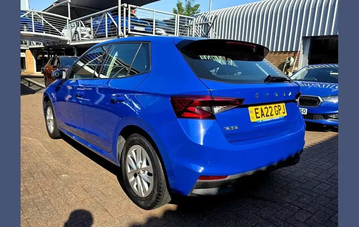 Used Skoda Fabia Comfort 94 HP (69 kW) 2022 Energy blue Hatchback
