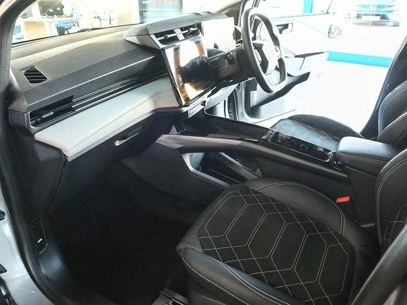 New Ford Puma Gen-E Premium 123 kW (168 HP) 2025 Solar silver SUV