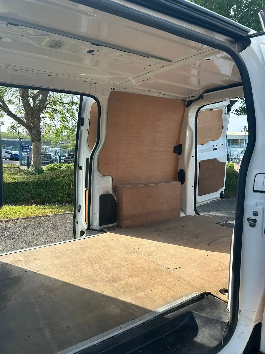 Gebraucht Vauxhall Vivaro Edition 120 PS (88 kW) 2020 Weiß Van / Kleinbus