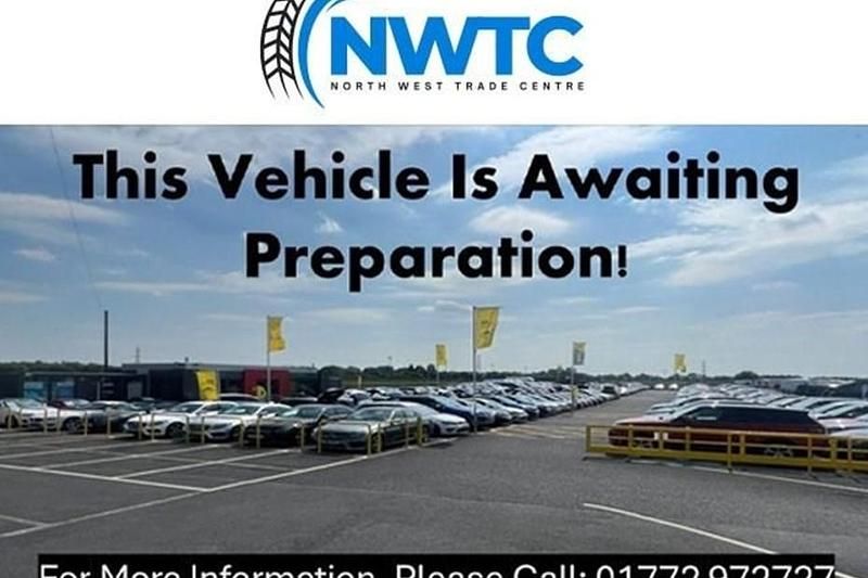 White Used 2015 Renault Twingo Dynamique Hatchback | £4,395 (Fair price) - Image 1/1