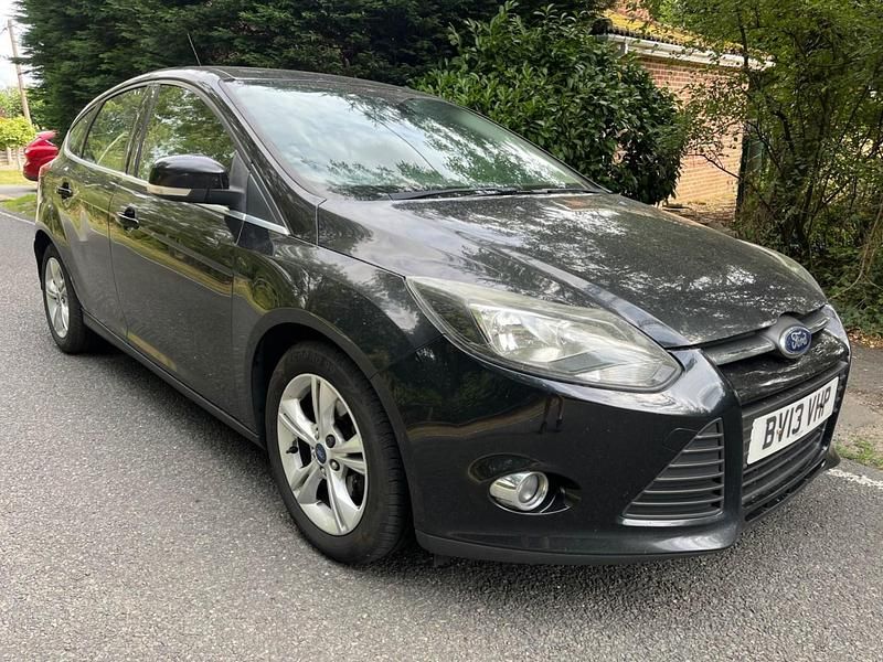 Black Used 2013 Ford Focus Zetec Hatchback | £750 - Image 1/4