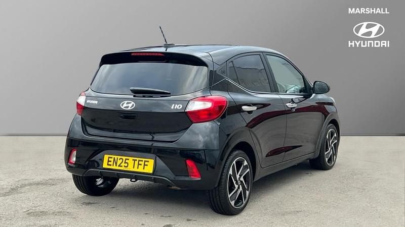 Used Hyundai i10 Premium 79 HP (58 kW) 2025 Black Hatchback