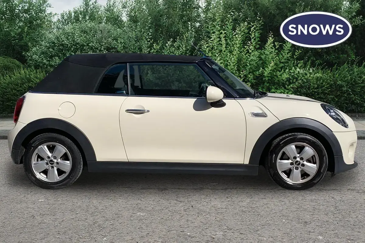 Used Mini Cooper Cabriolet Classic 136 HP (100 kW) 2019 White Cabriolet