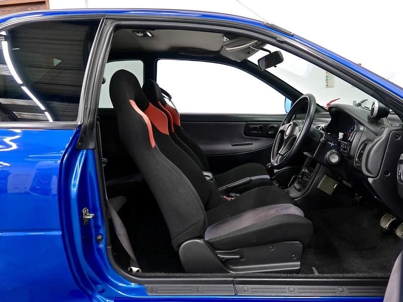 Used Subaru Impreza 2024 Blue Hatchback