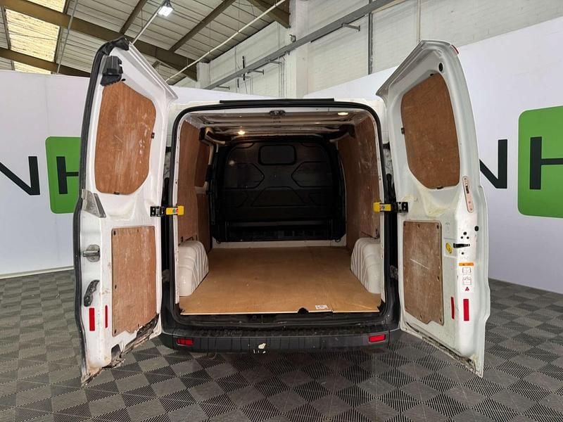 Used Ford Transit Custom 105 HP (77 kW) 2017 White Van