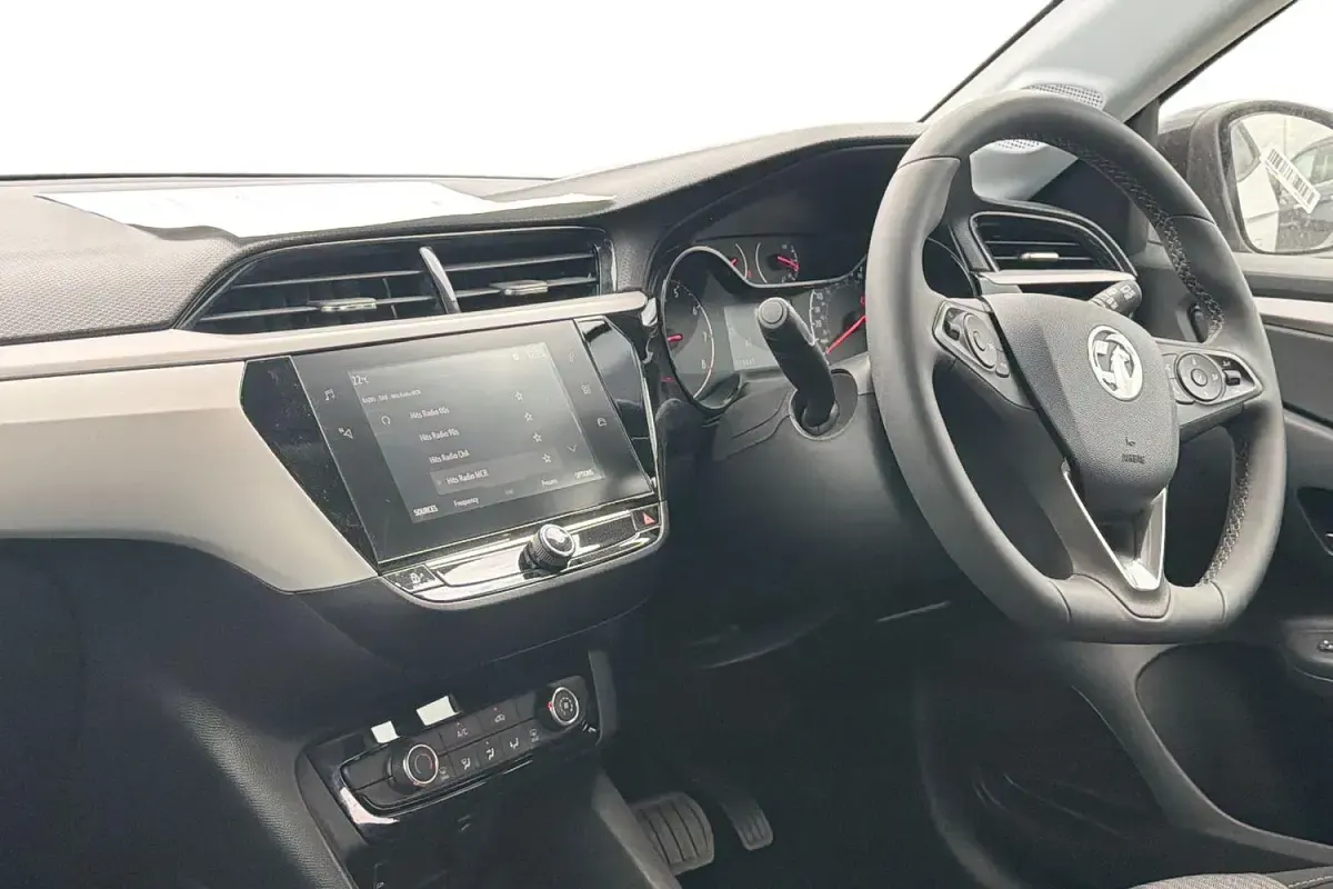 Used Vauxhall Corsa Design Edition 101 HP (74 kW) 2023 Grey Hatchback