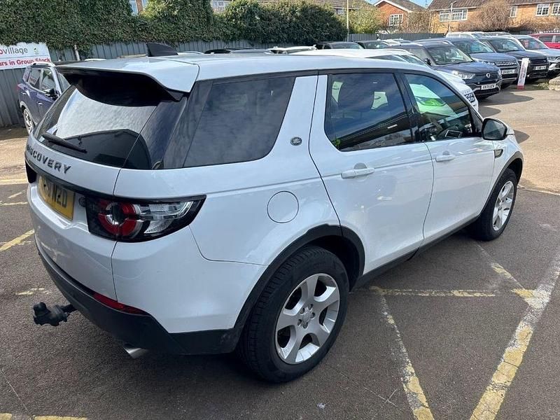 Used Land Rover Discovery Sport SE 150 HP (110 kW) 2018 White SUV