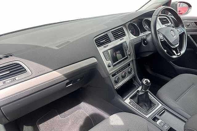 Used VW Golf VII Edition 125 HP (91 kW) 2016 Urano grey Hatchback