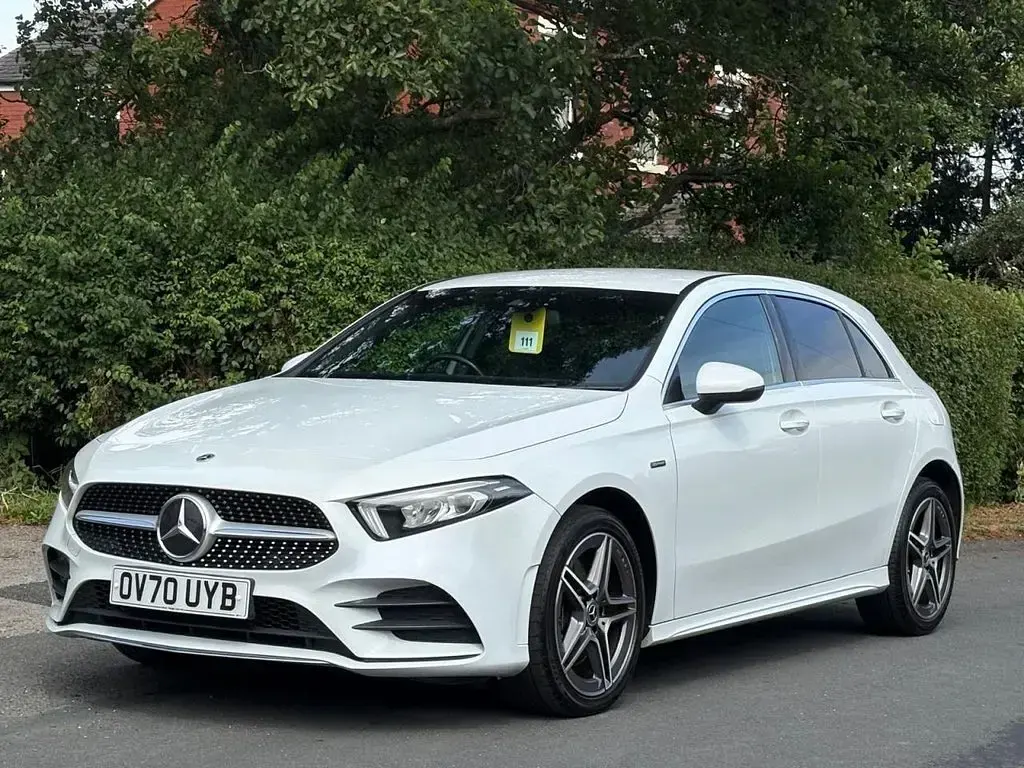 Used Mercedes A250 AMG line 214 HP (157 kW) 2021 White Hatchback