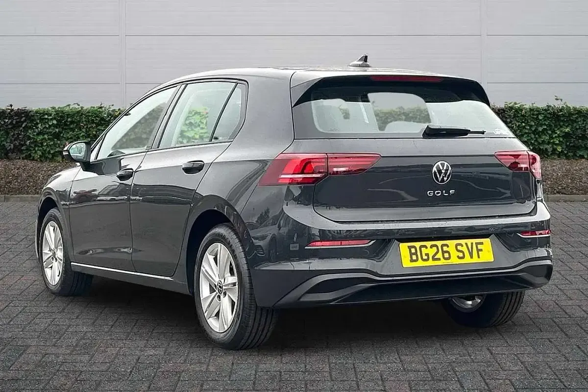 New VW Golf VIII Life 115 HP (84 kW) 2026 Urano grey Hatchback