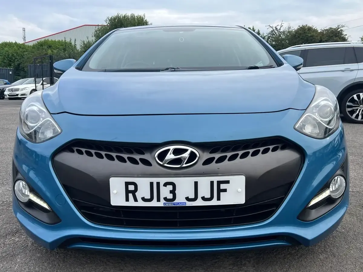 Used Hyundai i30 Sport 128 HP (94 kW) 2013 Blue Hatchback