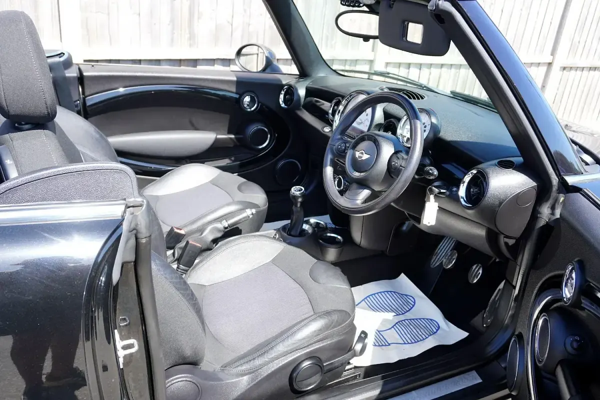 Used Mini Cooper S Cabriolet 184 HP (135 kW) 2012 Black Cabriolet